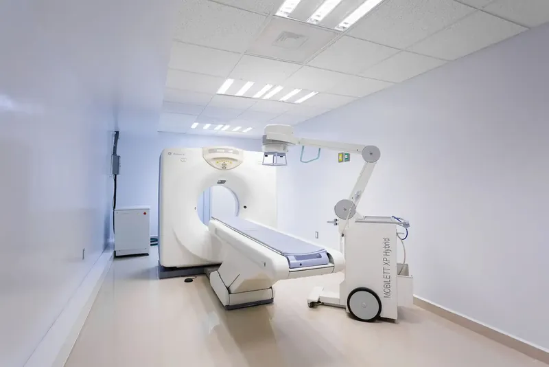 Hospital CMQ Centro, Puerto Vallarta, Jalisco. Fotografía de salud de Miguel Naranjo.