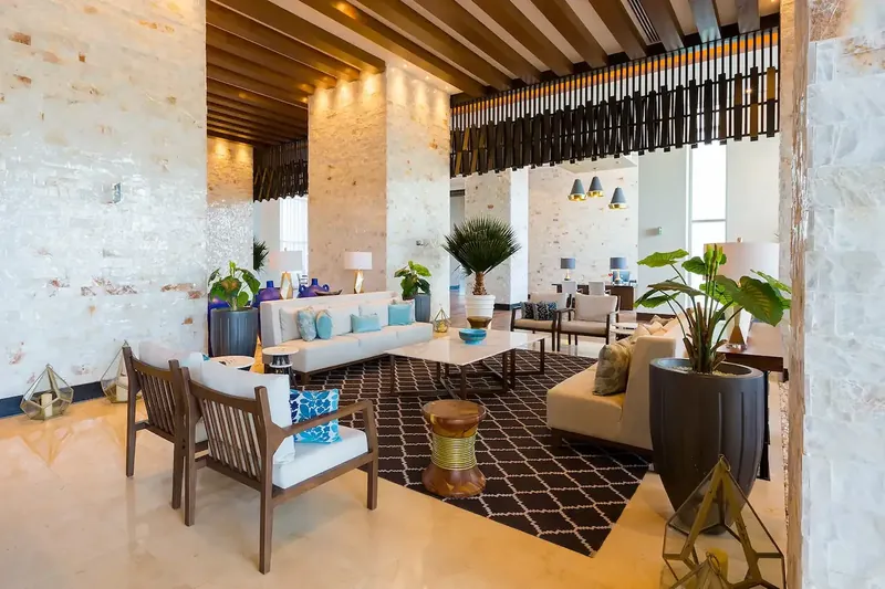 Lobby, Grand Luxxe Torre V, Vidanta Nuevo Vallarta. Fotografía de hospitalidad de Miguel Naranjo.